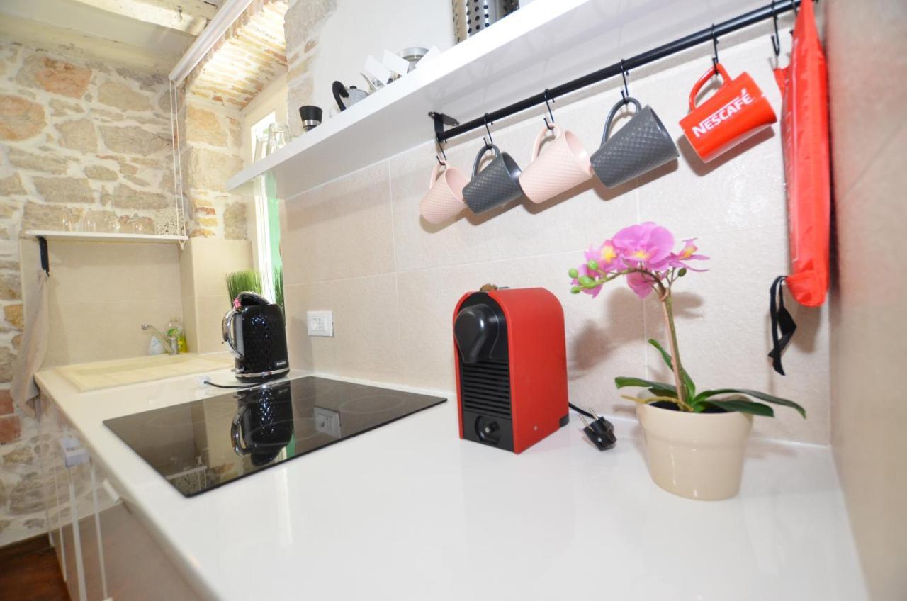 Pisinium Apartment 罗维尼 外观 照片
